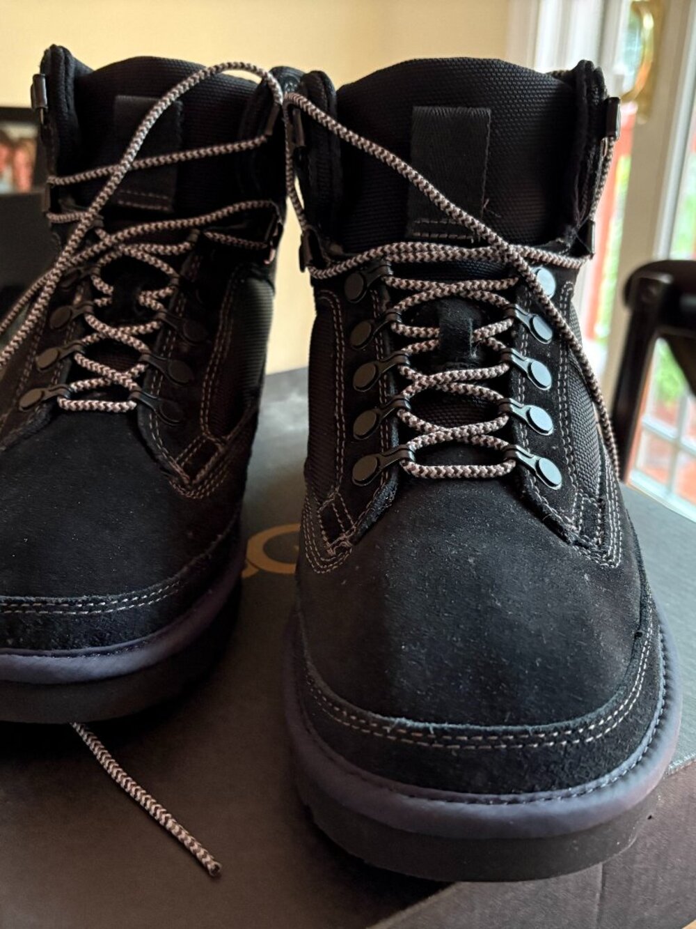 UGG Men's Highland Hiker Black Suede/Leather Boots Size 9 NIB Brand New